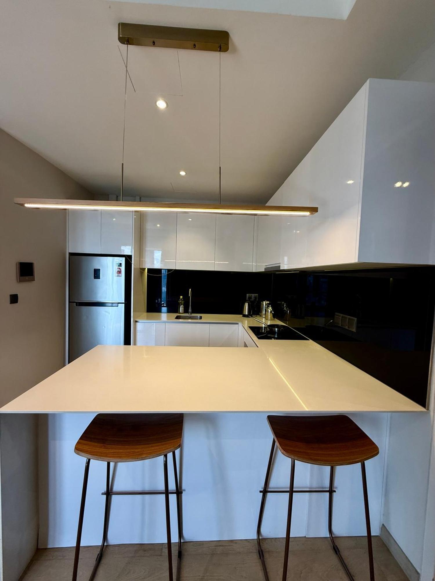 Reizz By Global Service Apartemen