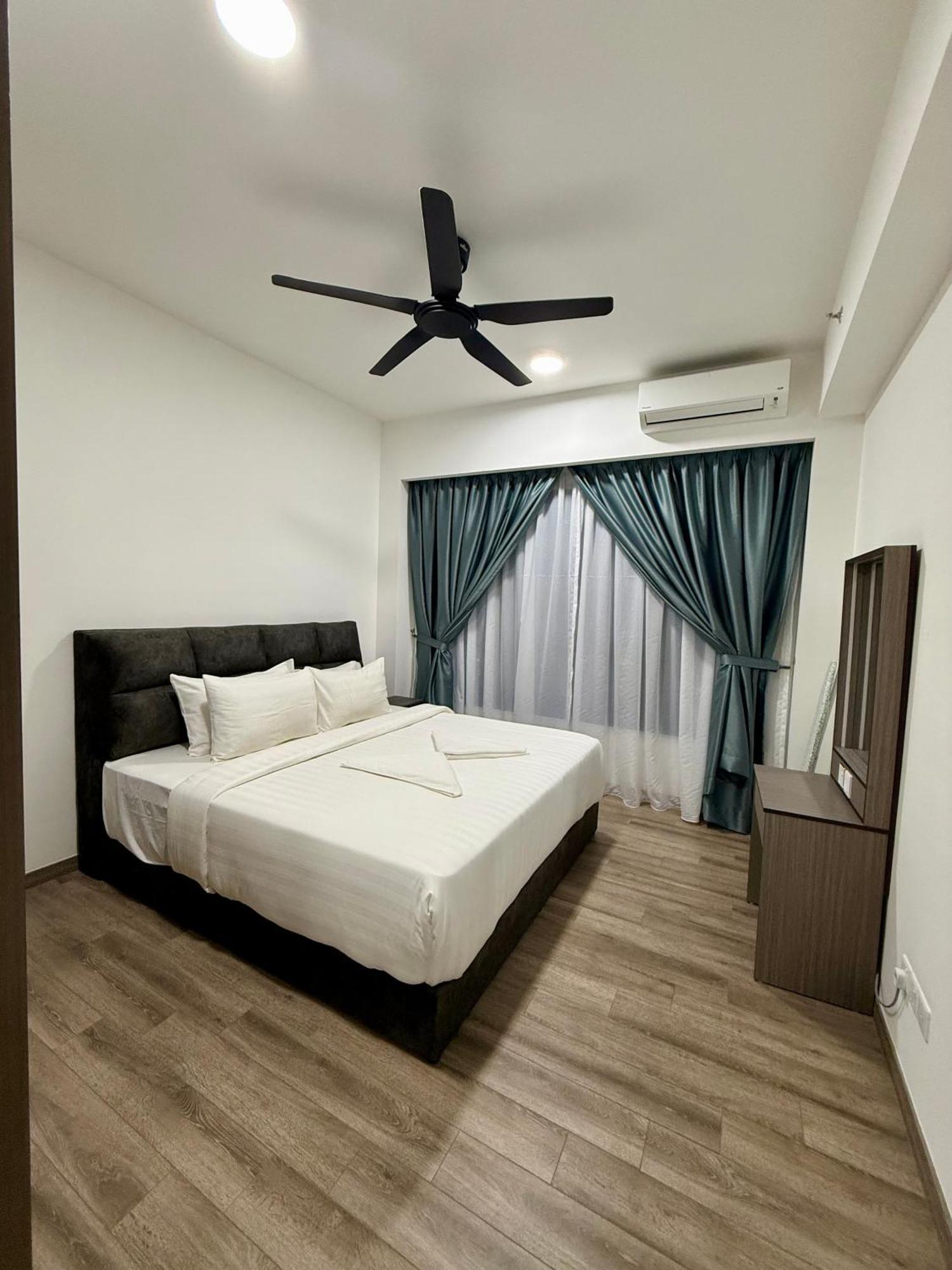 Reizz By Global Service Apartemen *